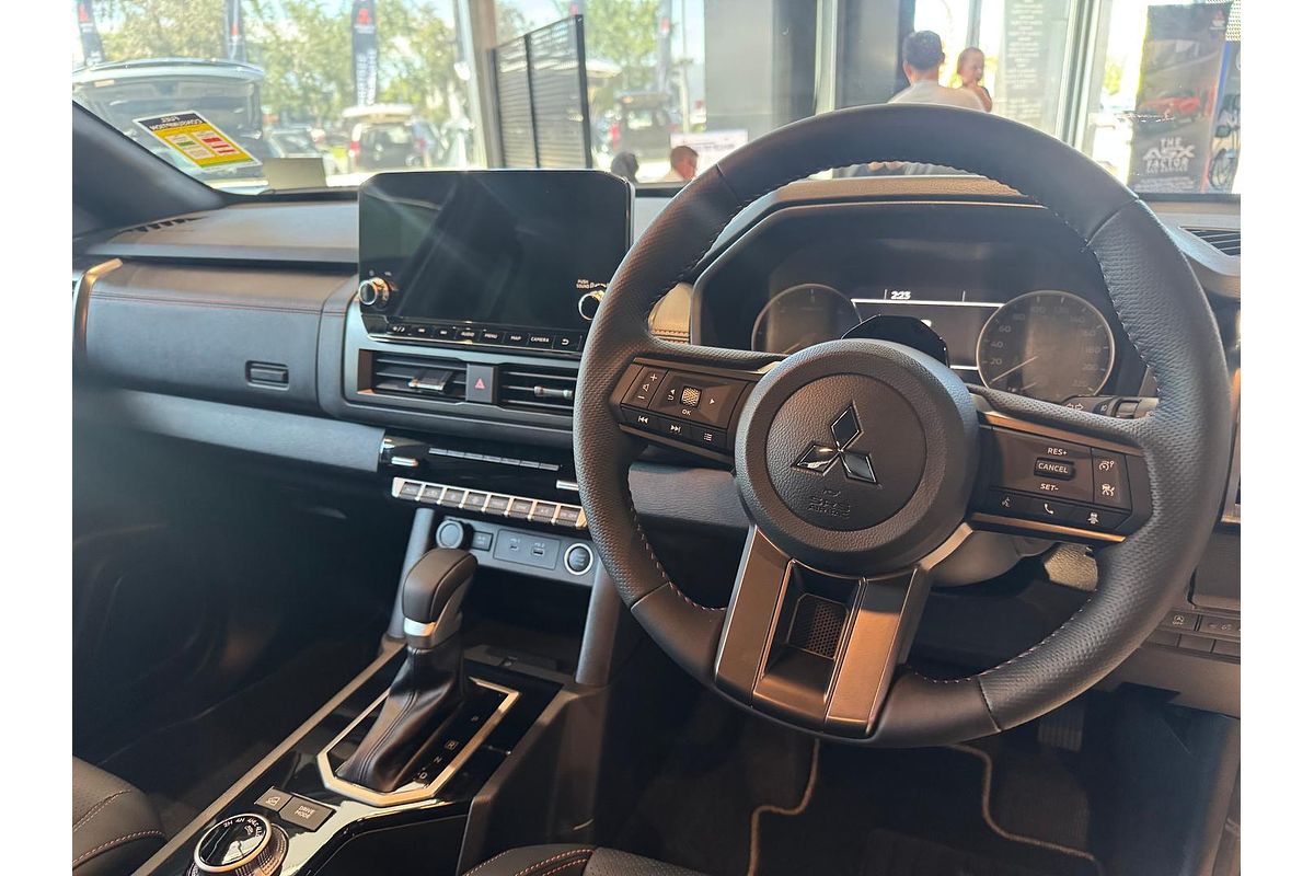 2025 Mitsubishi Triton GSR MV 4X4