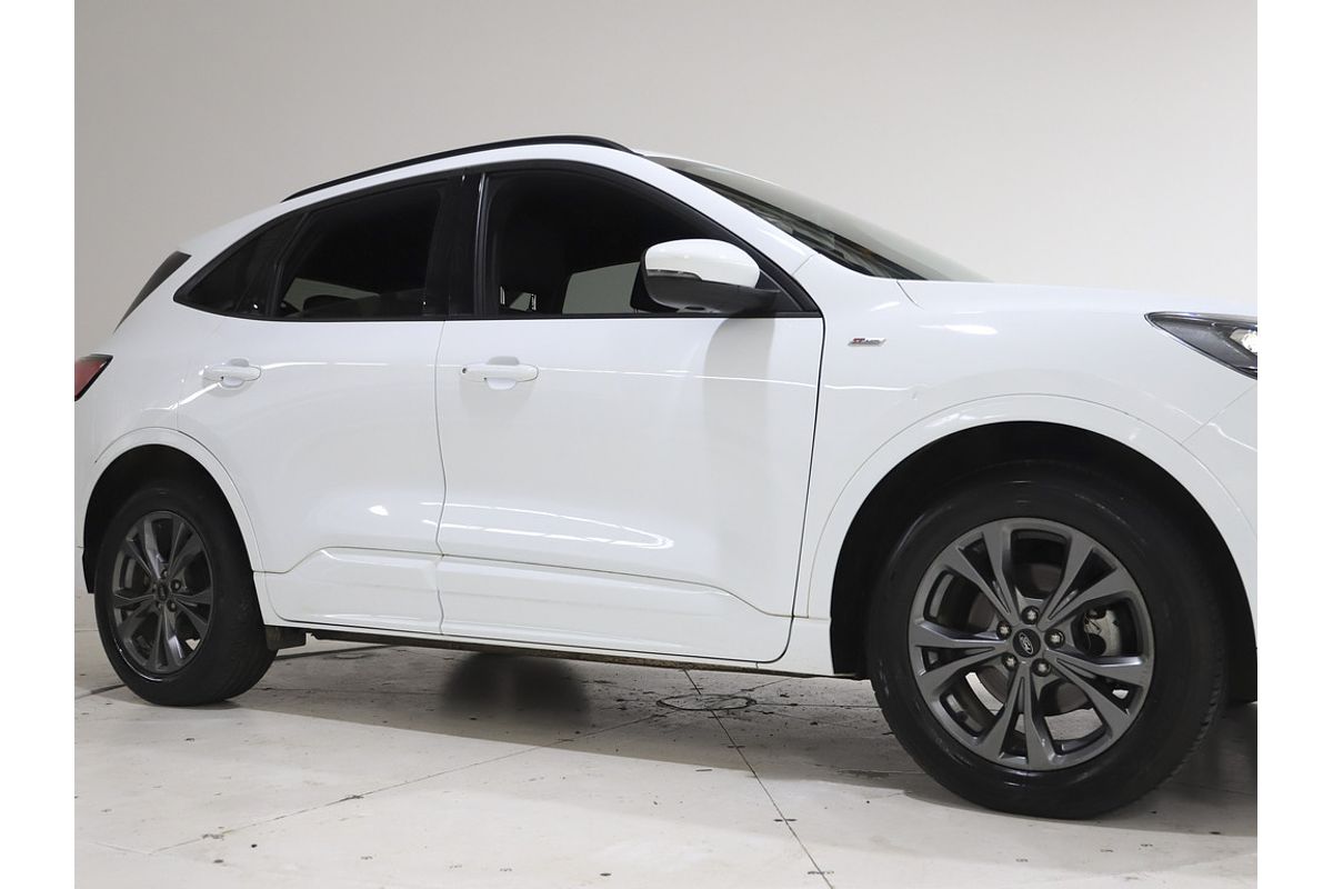 2022 Ford Escape ST-Line ZH