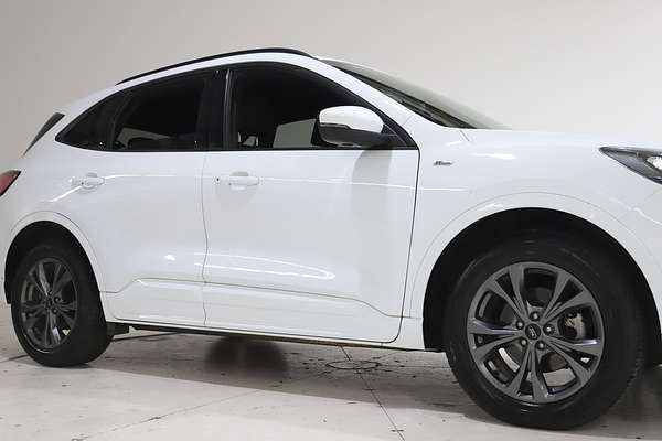 2022 Ford Escape ST-Line ZH