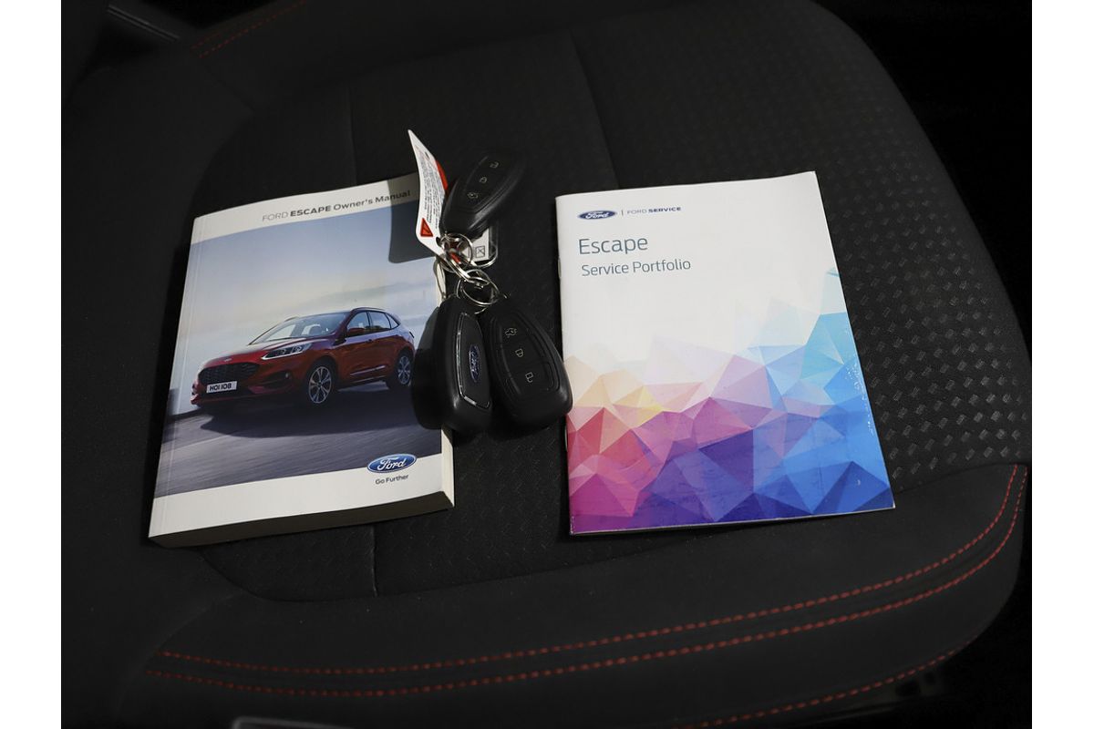 2022 Ford Escape ST-Line ZH