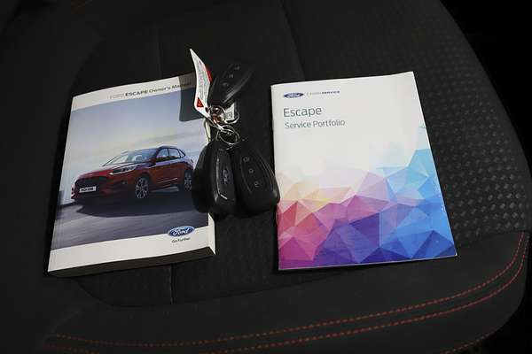 2022 Ford Escape ST-Line ZH