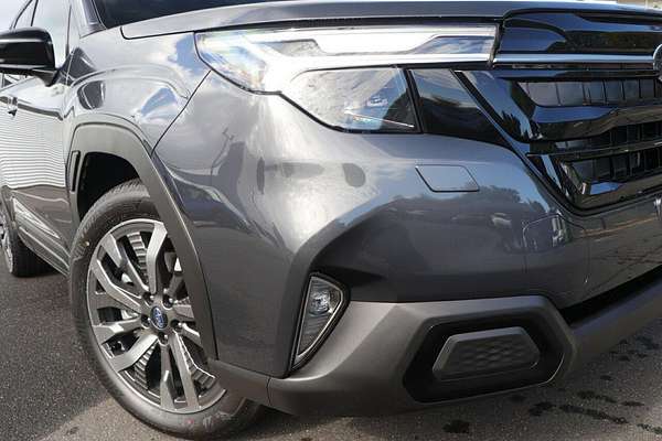 2025 Subaru Forester Hybrid Touring S6