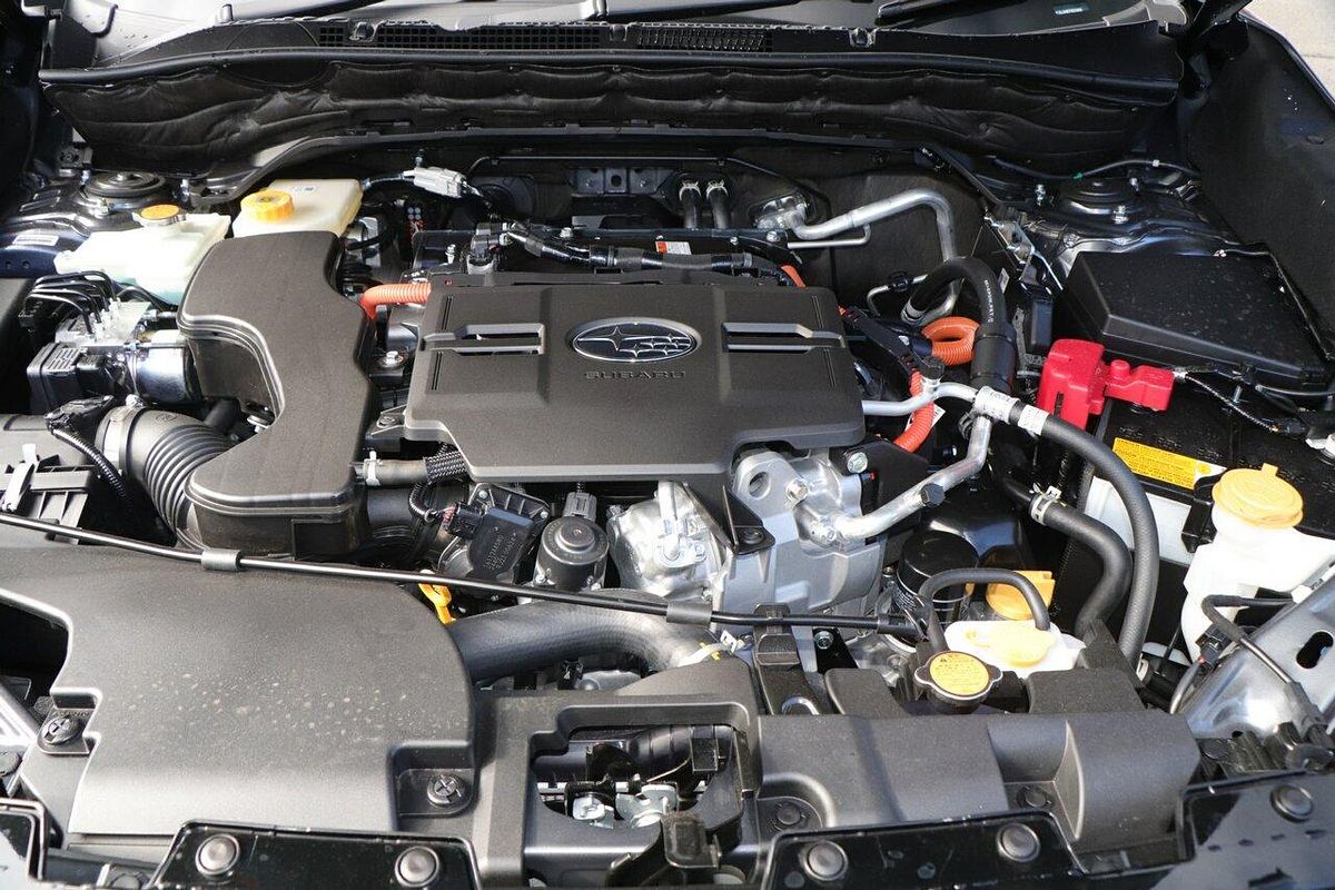 2025 Subaru Forester Hybrid Touring S6