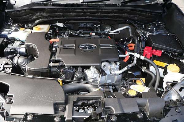 2025 Subaru Forester Hybrid Touring S6