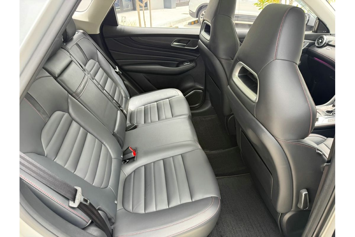 2022 MG HS Excite SAS23