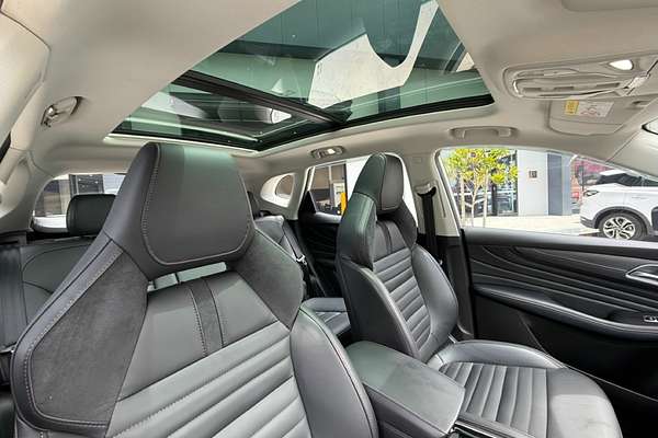 2022 MG HS Excite SAS23