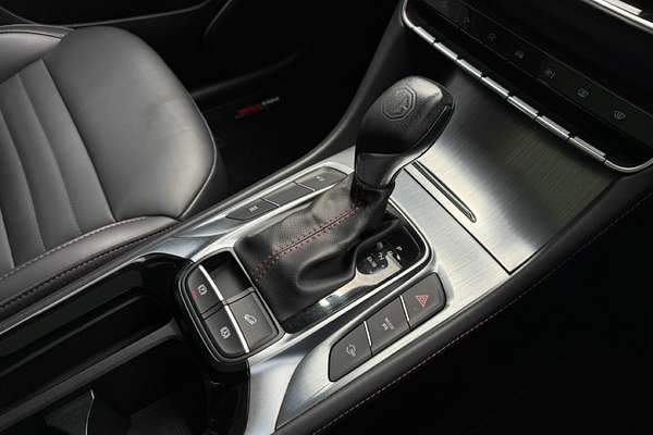 2022 MG HS Excite SAS23