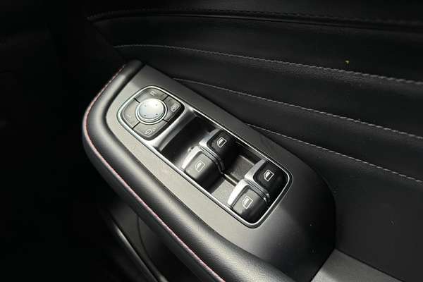 2022 MG HS Excite SAS23