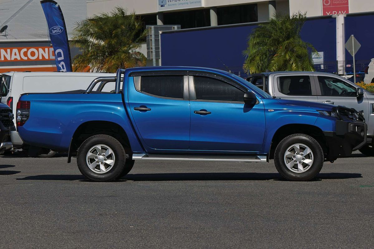 2020 Mitsubishi Triton GLX MR 4X4