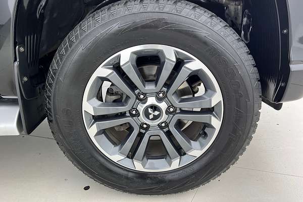 2019 Mitsubishi Triton GLS Premium MR 4X4 thumb-19