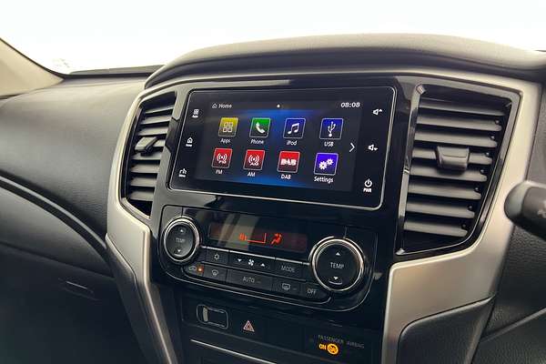 2019 Mitsubishi Triton GLS Premium MR 4X4 thumb-15