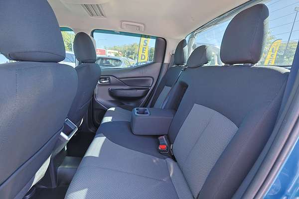 2020 Mitsubishi Triton GLX MR 4X4