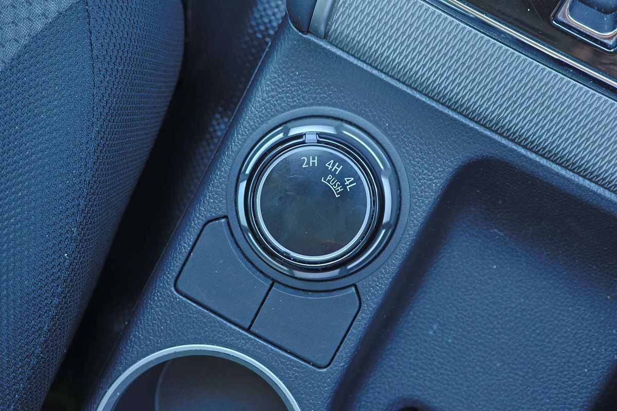 2020 Mitsubishi Triton GLX MR 4X4