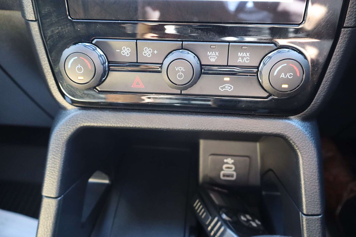 2024 Ford Ranger XLT 4X4 2.0L