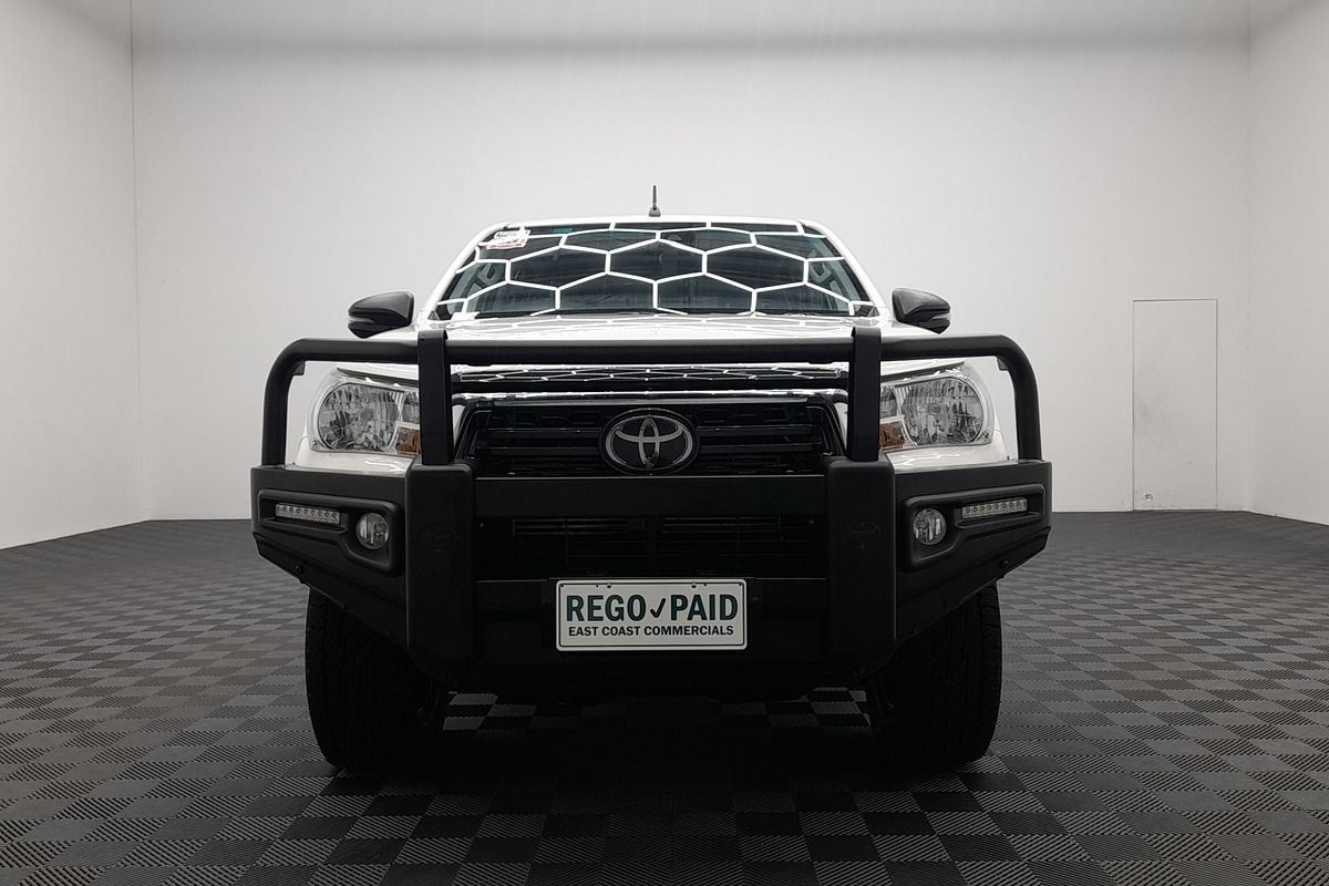 2020 Toyota Hilux SR GUN126R 4X4