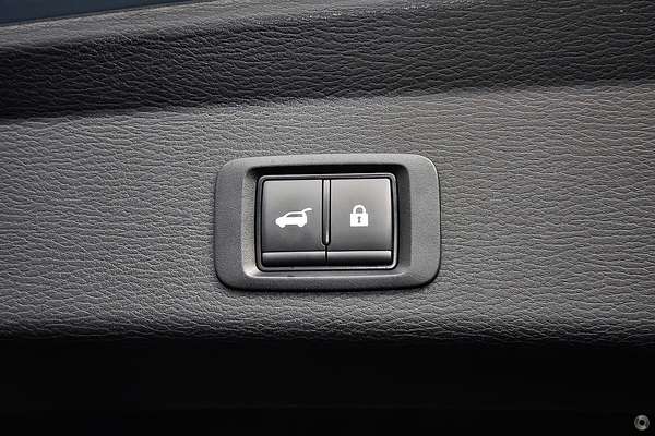 2025 Mitsubishi Outlander Exceed Tourer ZM