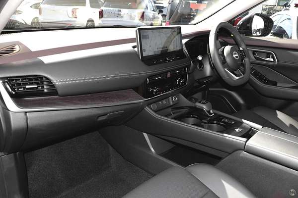 2025 Nissan X-TRAIL N-TREK T33