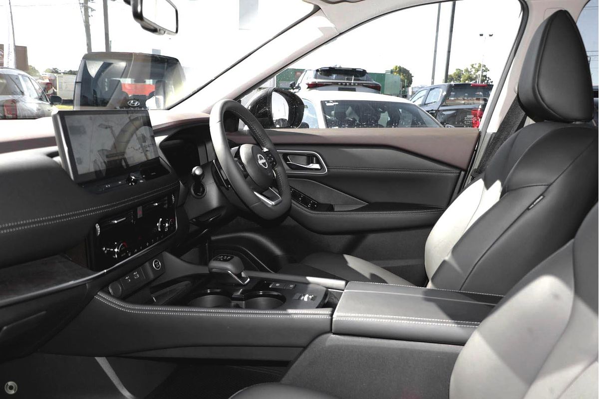 2025 Nissan X-TRAIL N-TREK T33