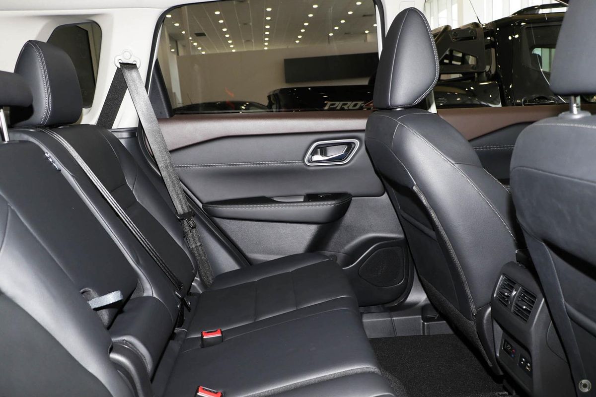 2025 Nissan X-TRAIL Ti e-POWER T33