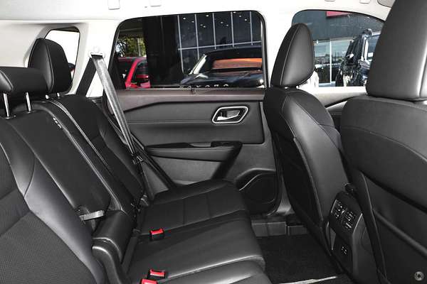 2025 Nissan X-TRAIL N-TREK T33