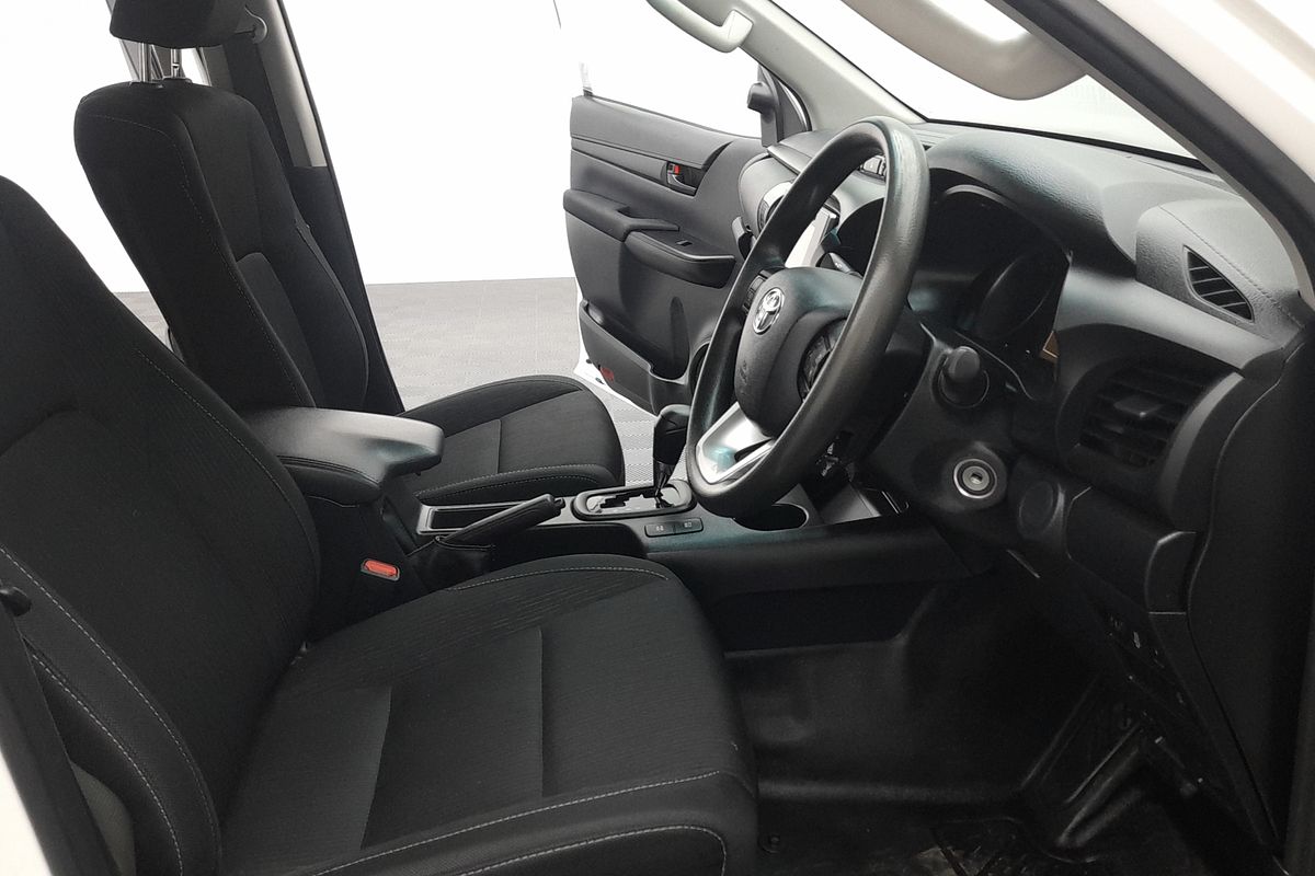 2020 Toyota Hilux SR GUN126R 4X4