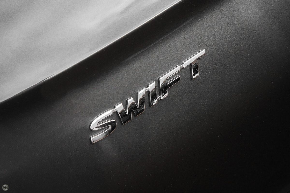 2025 Suzuki Swift Hybrid Plus UZ