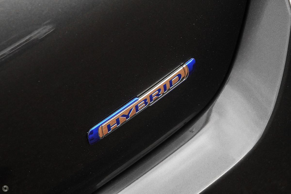 2025 Suzuki Swift Hybrid Plus UZ