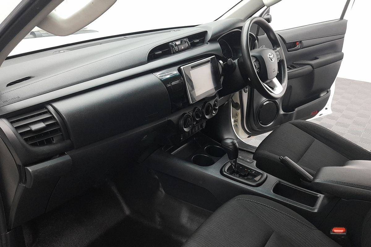 2020 Toyota Hilux SR GUN126R 4X4