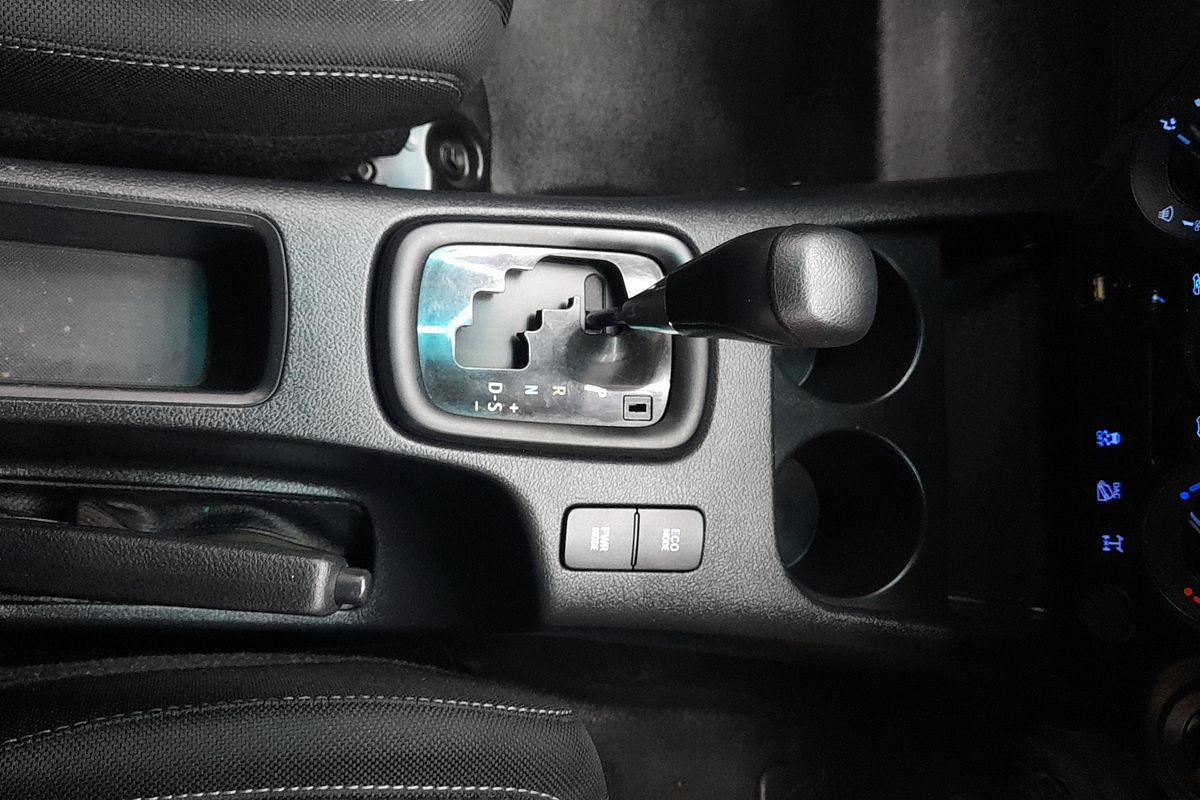 2020 Toyota Hilux SR GUN126R 4X4