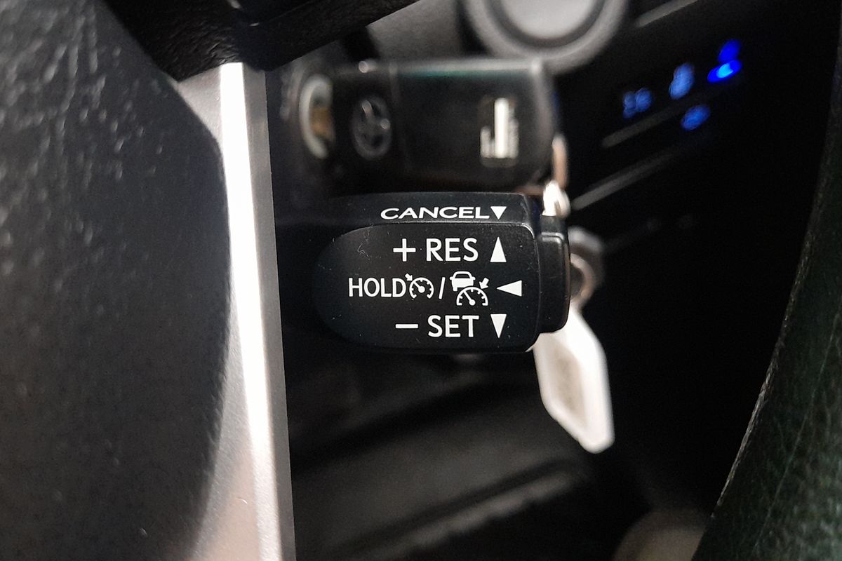 2020 Toyota Hilux SR GUN126R 4X4