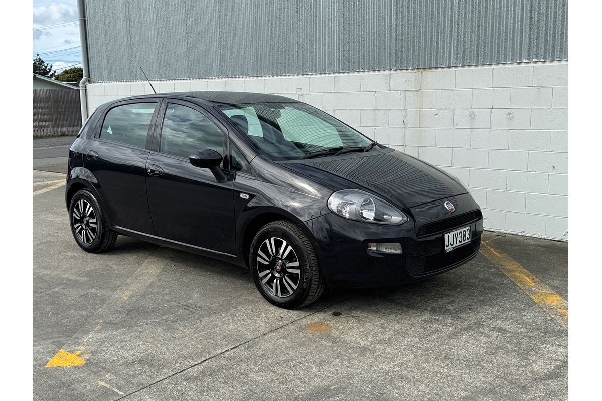 2015 Fiat Punto EASY 1.4P/5AM/HA/5DR