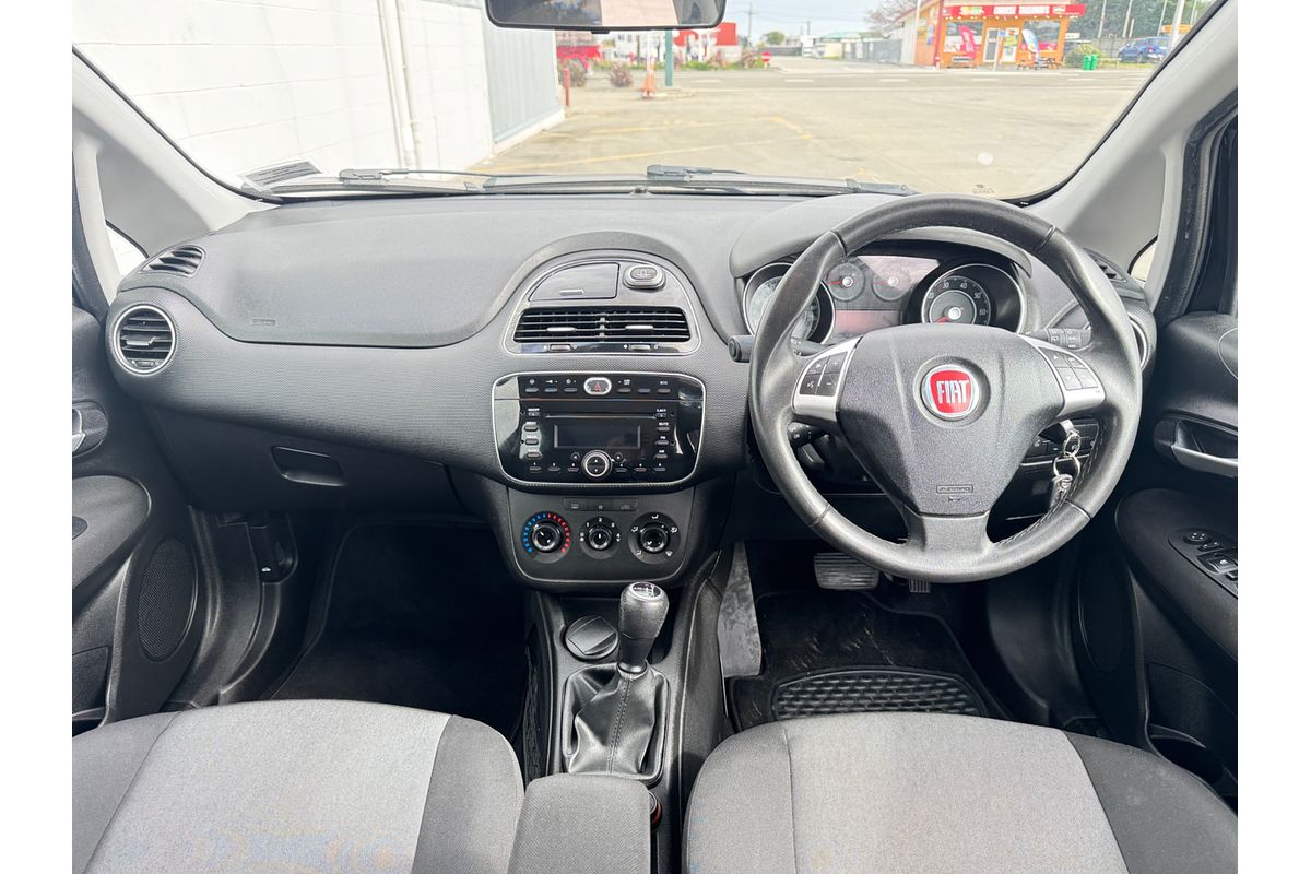 2015 Fiat Punto EASY 1.4P/5AM/HA/5DR
