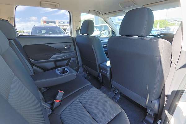 2017 Mitsubishi Outlander LS SAFETY PACK (4x2) ZK MY17