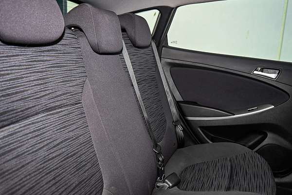 2016 Hyundai Accent Active RB4