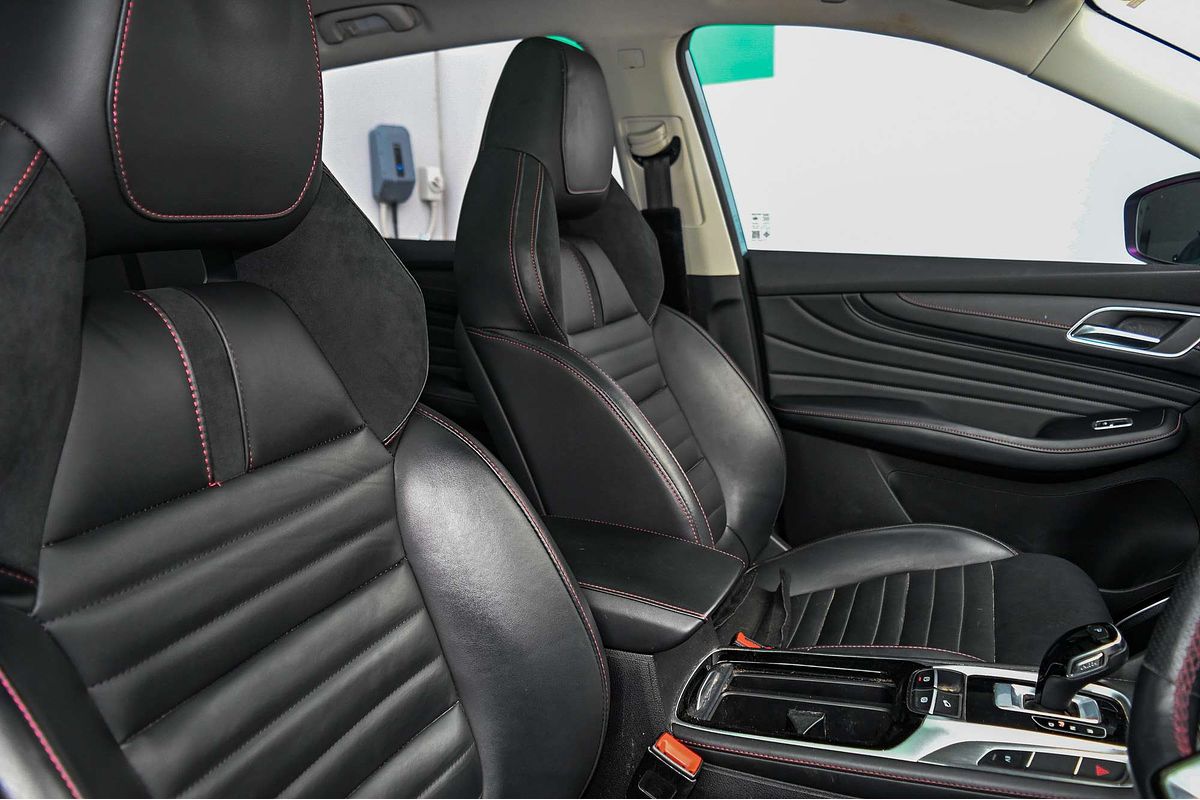 2021 MG HS PHEV Essence SAS23