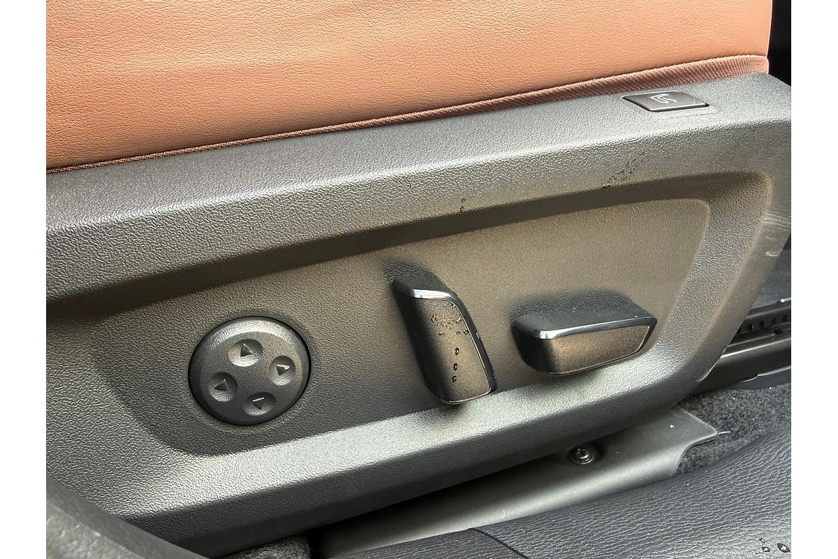 2025 Mitsubishi Outlander Exceed Tourer ZM