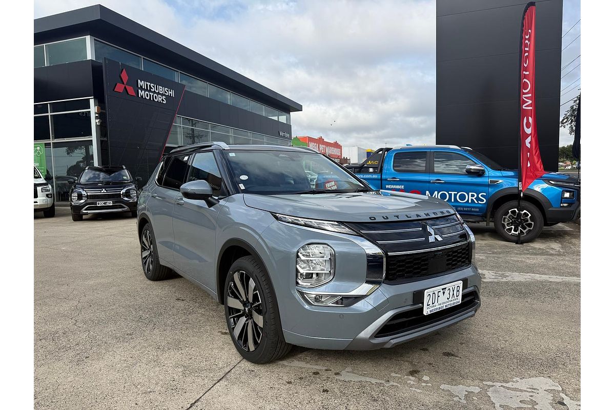 2025 Mitsubishi Outlander Exceed Tourer ZM