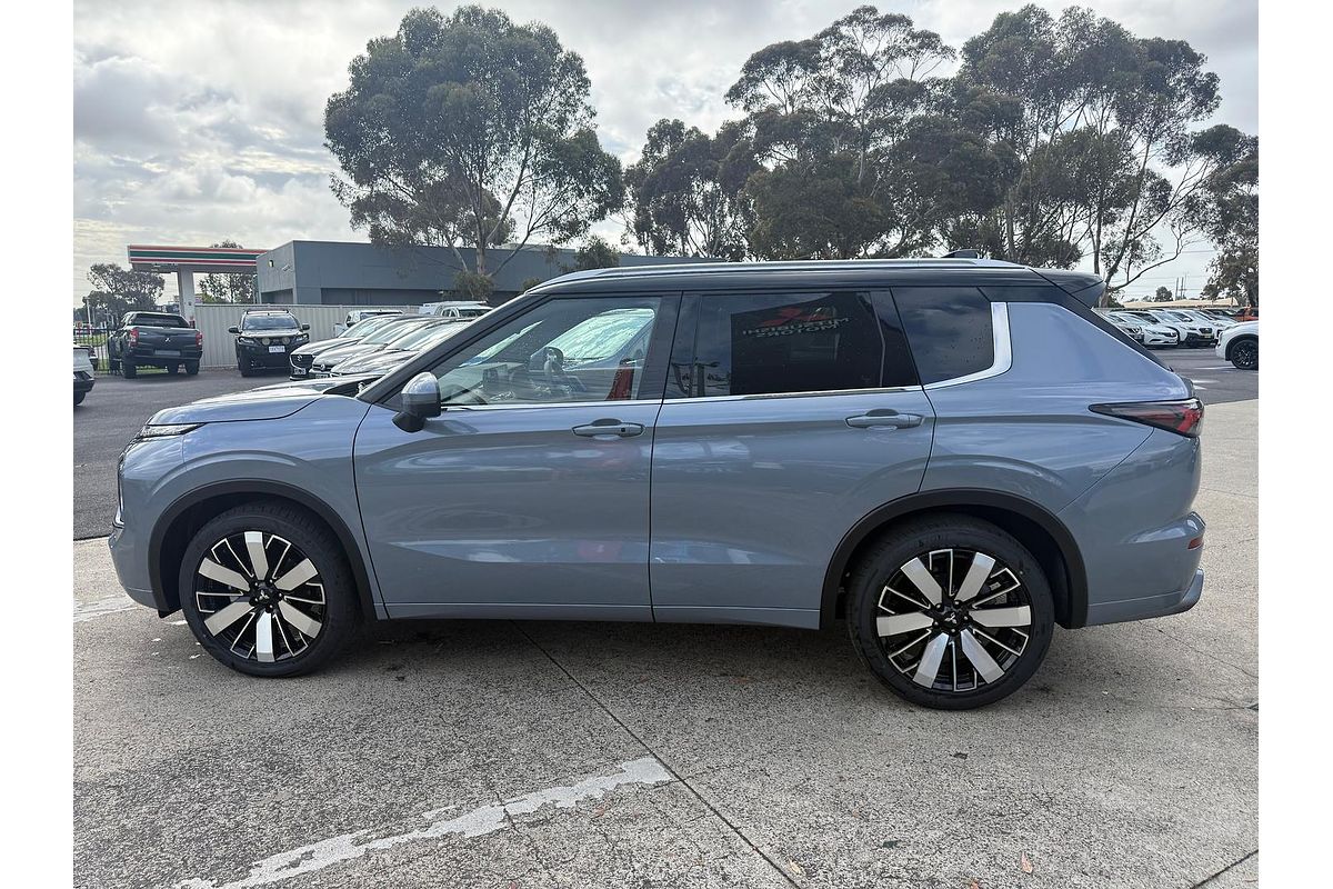 2025 Mitsubishi Outlander Exceed Tourer ZM