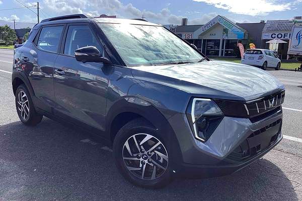 2025 Mahindra XUV3XO AX5L