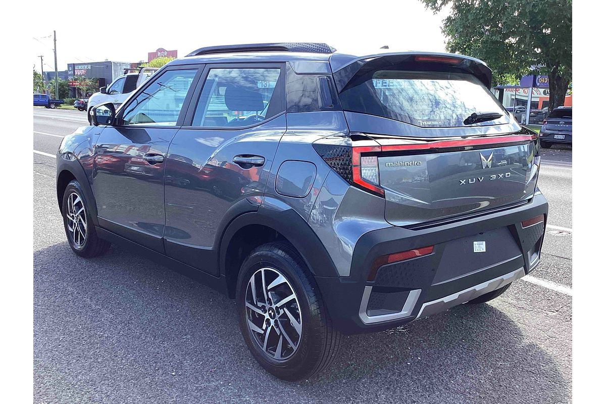 2025 Mahindra XUV3XO AX5L