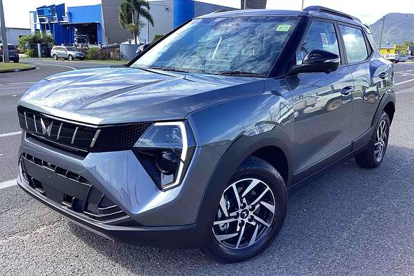 2025 Mahindra XUV3XO AX5L