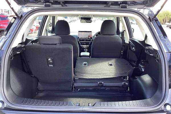 2025 Mahindra XUV3XO AX5L