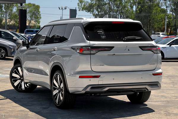 2025 Mitsubishi Outlander Exceed ZM