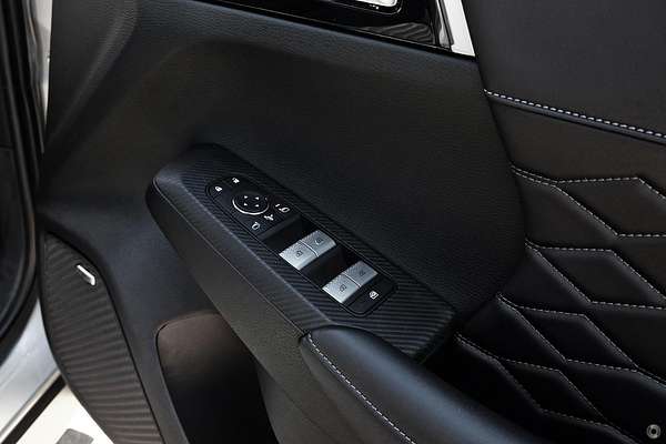 2025 Mitsubishi Outlander Exceed ZM