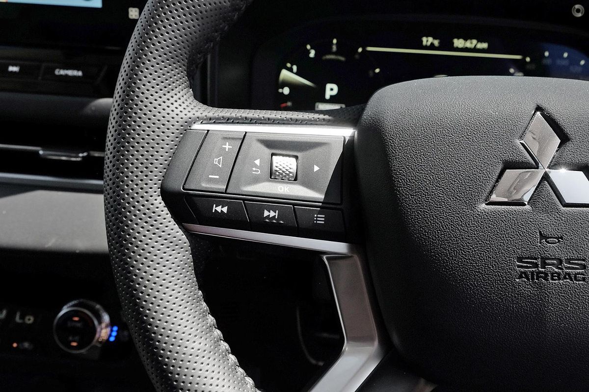 2025 Mitsubishi Outlander Exceed ZM