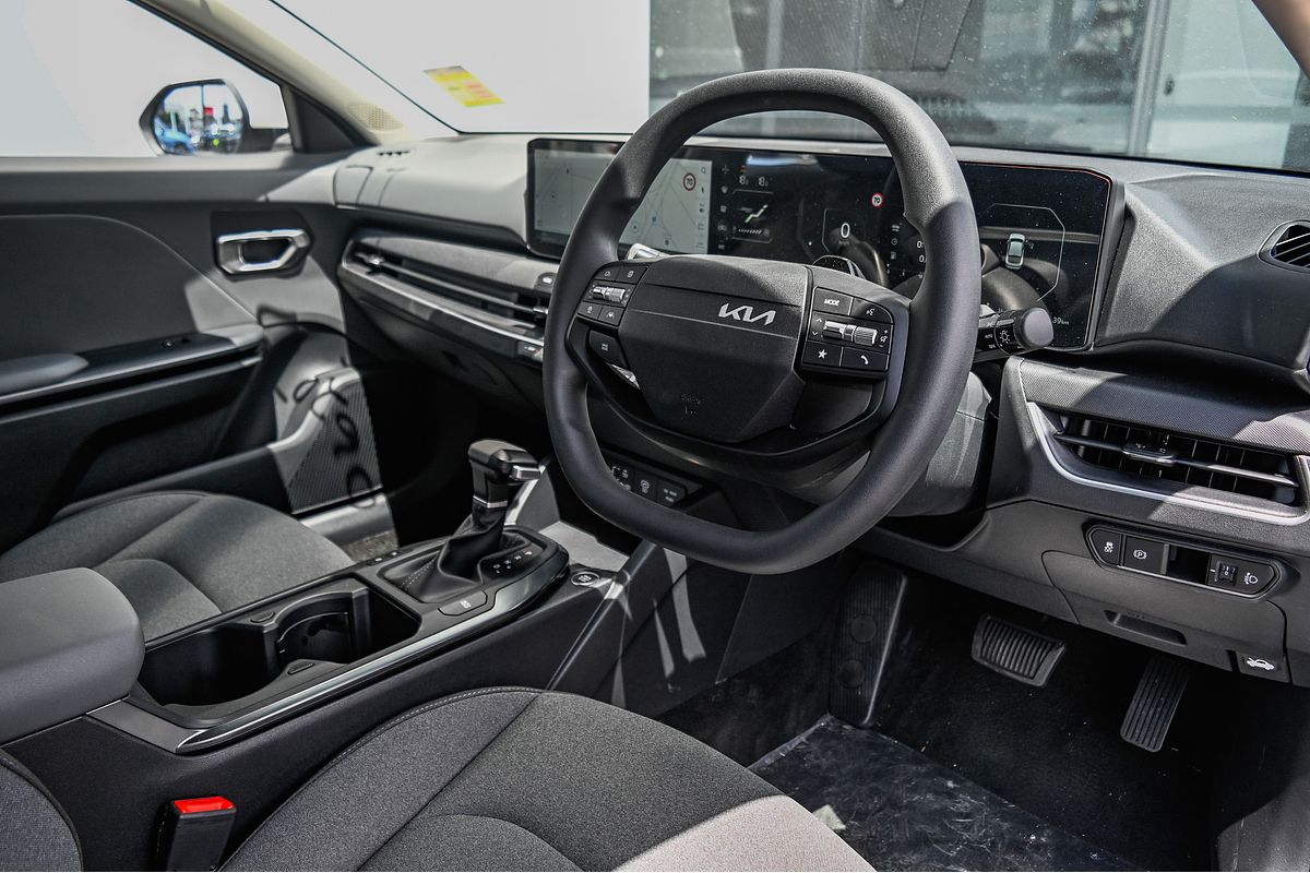 2025 Kia K4 Sport CL4m