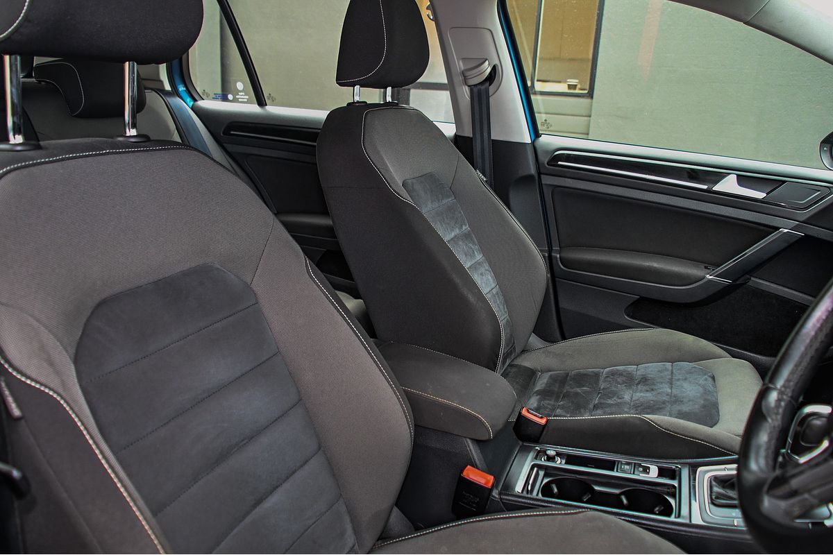 2015 Volkswagen Golf 103TSI Highline 7