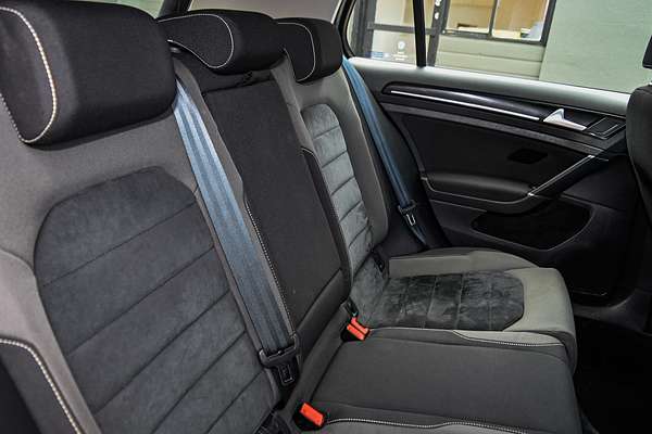 2015 Volkswagen Golf 103TSI Highline 7