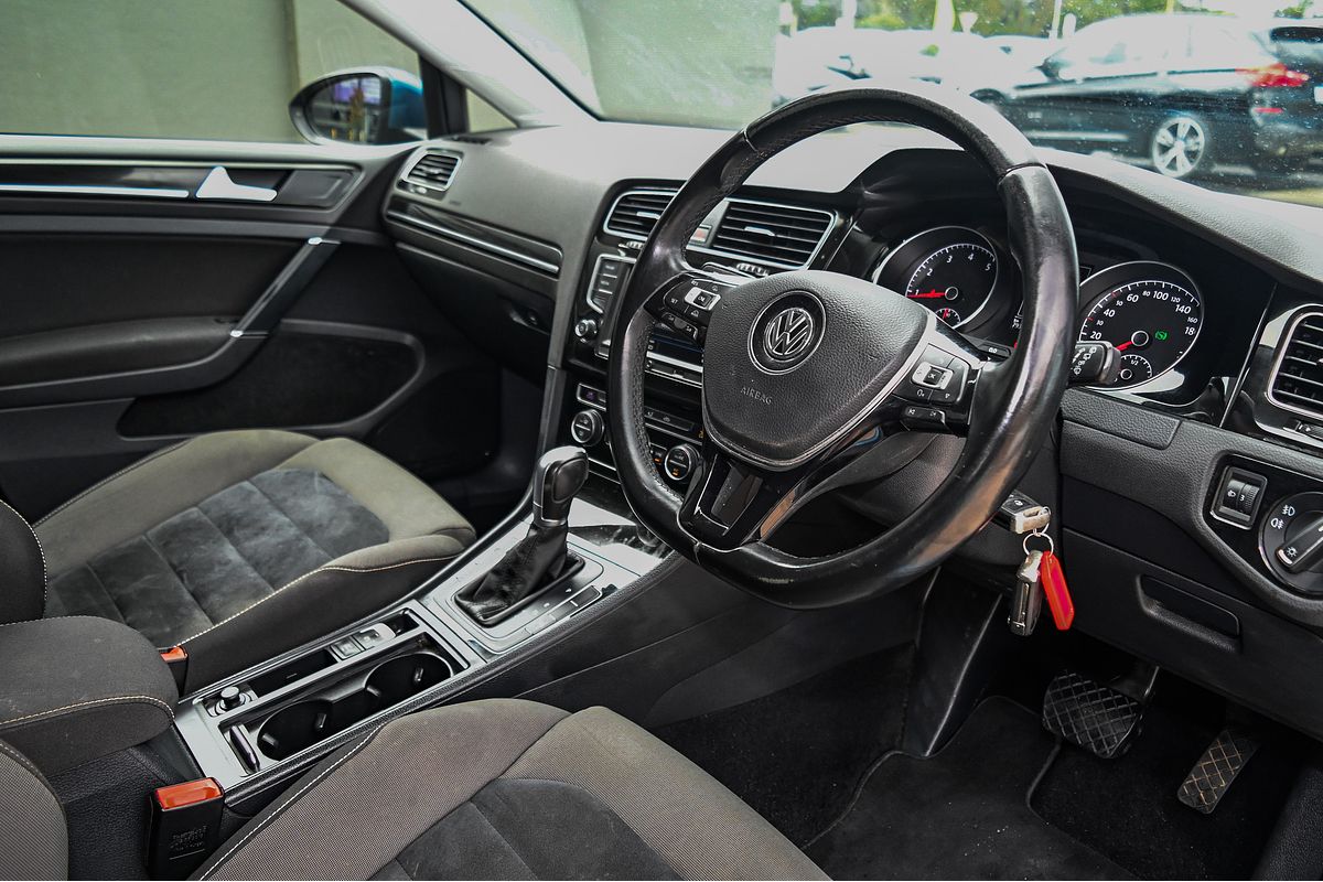 2015 Volkswagen Golf 103TSI Highline 7