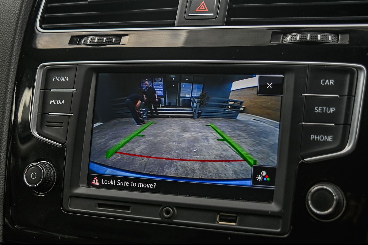 2015 Volkswagen Golf 103TSI Highline 7